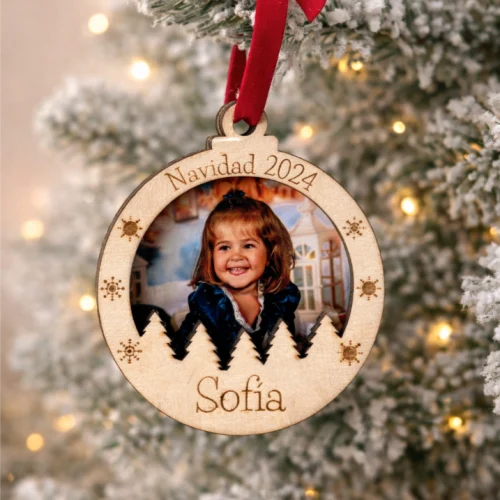 Bola de Navidad de Madera Personalizada con Foto y Nombre - Modelo "Sofía"