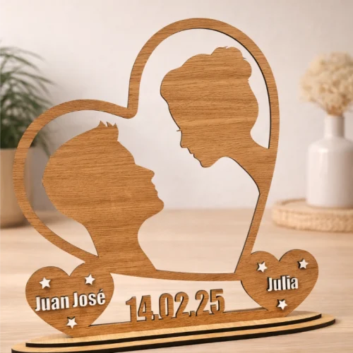 Placa de madera con foto en corazón