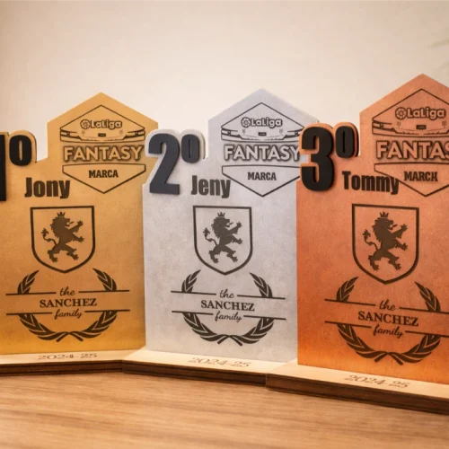 Set de trofeos personalizados madera oro plata bronce