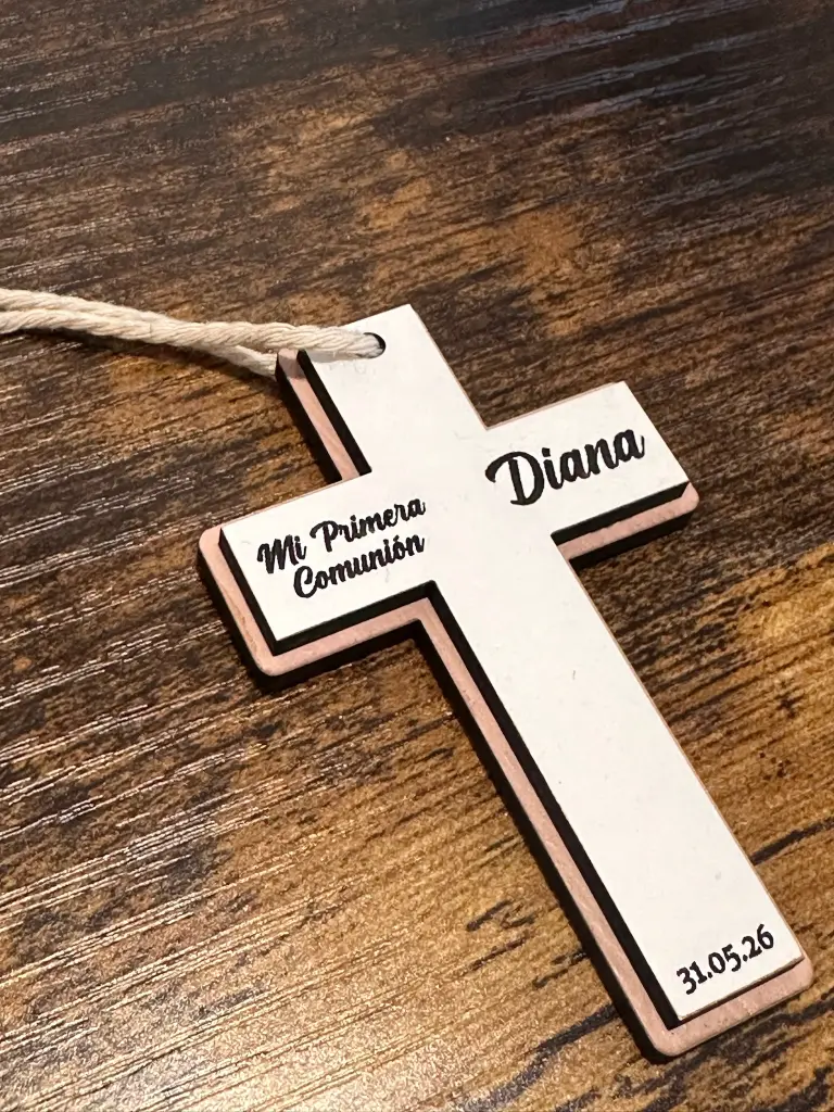 Cruces personalizadas para ceremonias religiosas