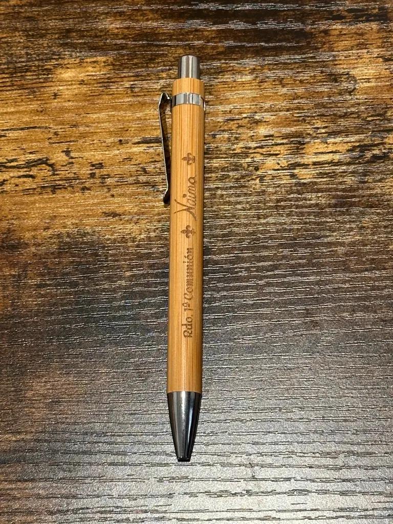 Bolígrafo de bambú personalizado