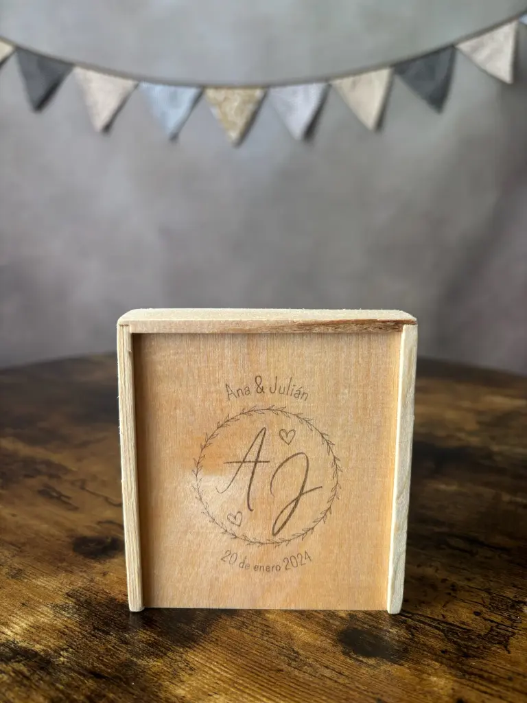 Set juego de cartas y dados personalizado