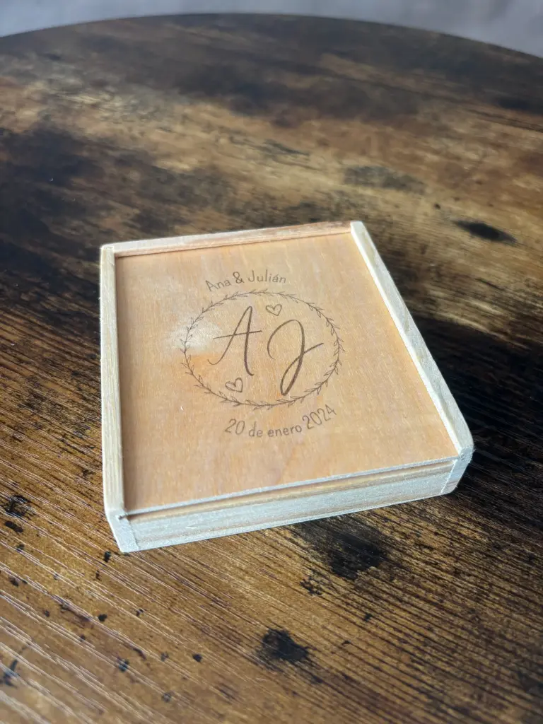 Set juego de cartas y dados personalizado