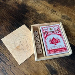 Set juego de cartas y dados personalizado