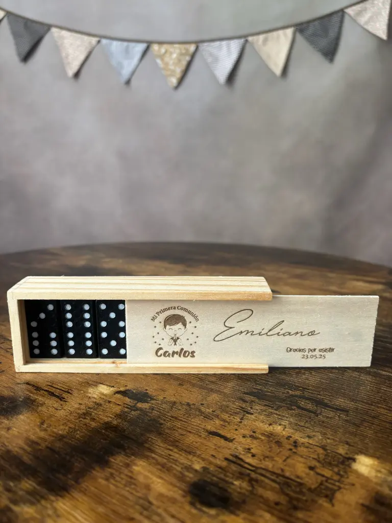 Juego de dominó personalizado
