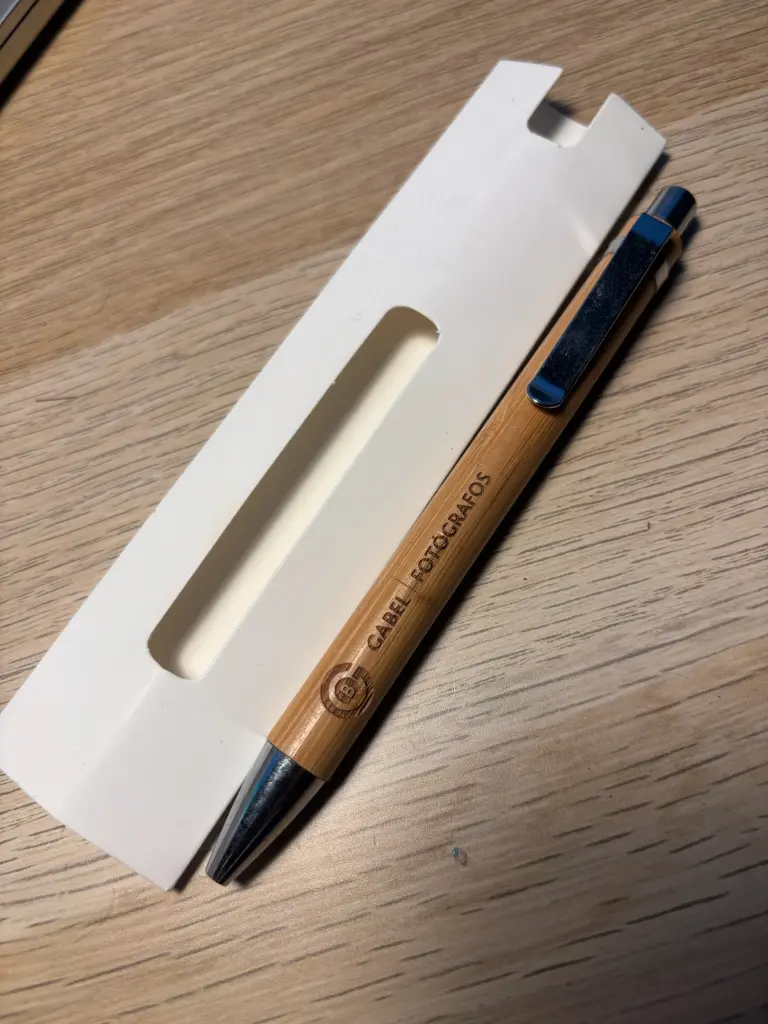 Bolígrafo de bambú personalizado