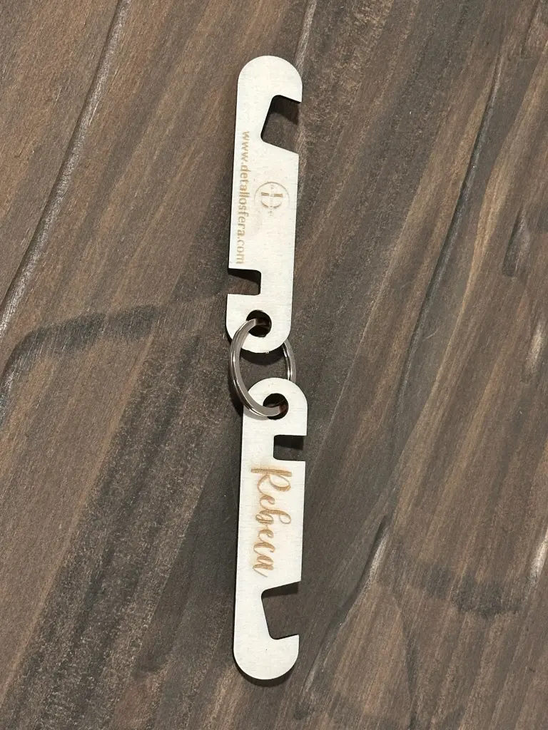 Llavero doble soporte móvil personalizado