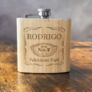 Petaca personalizada de madera