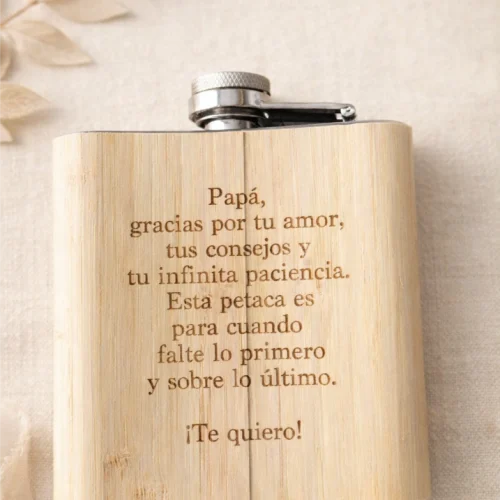 Petaca personalizada de madera